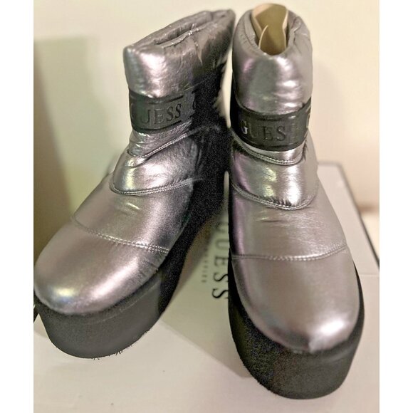 Guess Boots Womens Size 7.5 Pewter Silver Platform Boots GWJILONA2 Winter Style - Picture 3 of 9